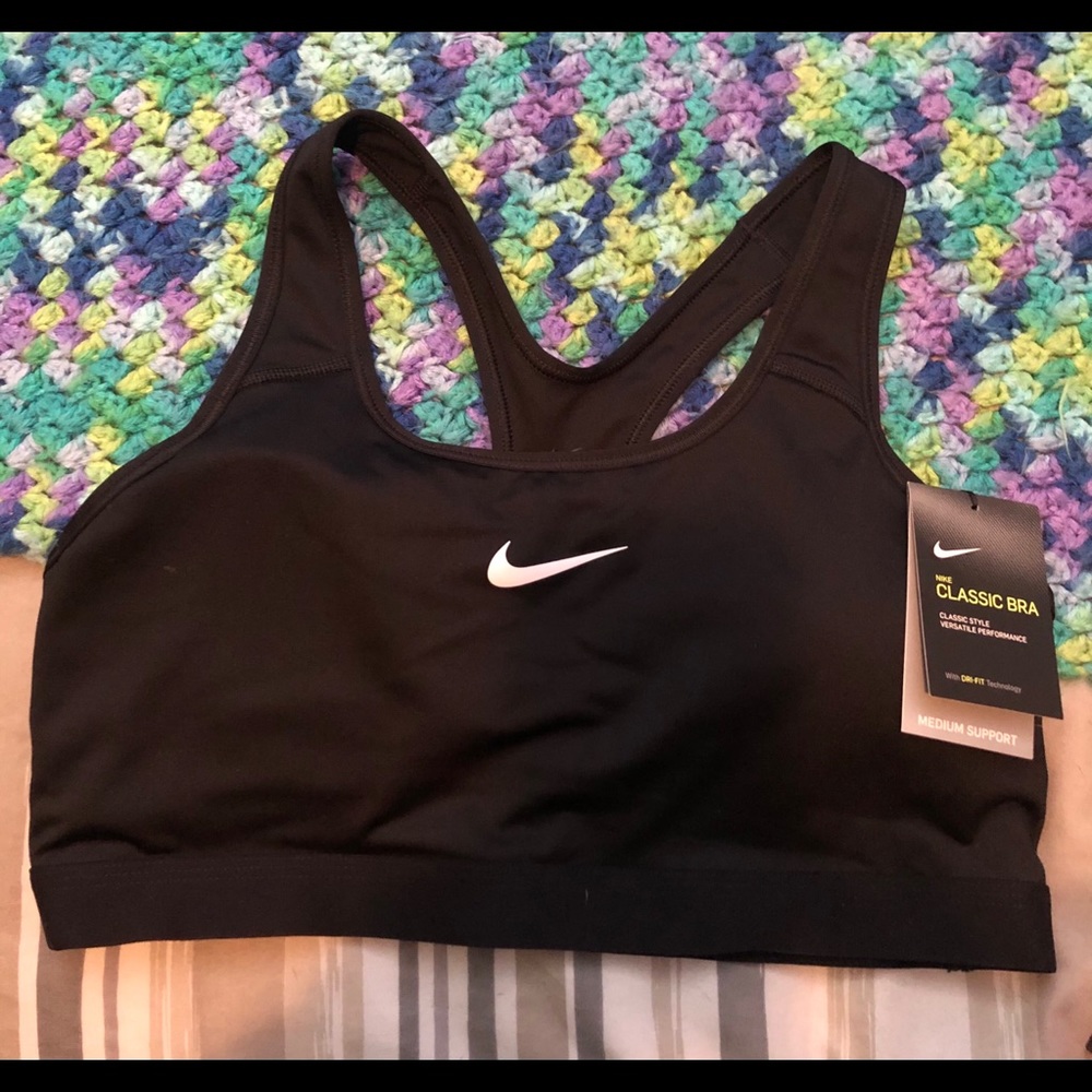 NWT Nike Classic Sports Bra